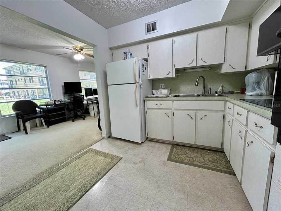 En Venta: $129,900 (2 camas, 2 baños, 1100 Pies cuadrados)