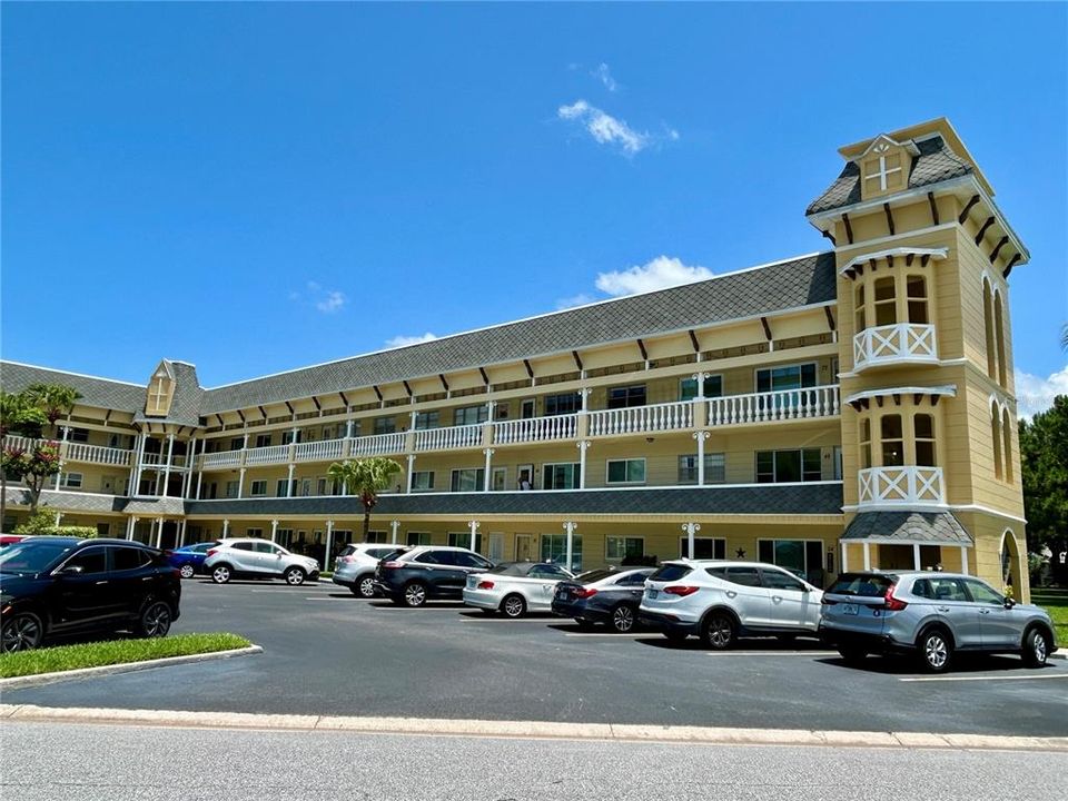 En Venta: $129,900 (2 camas, 2 baños, 1100 Pies cuadrados)