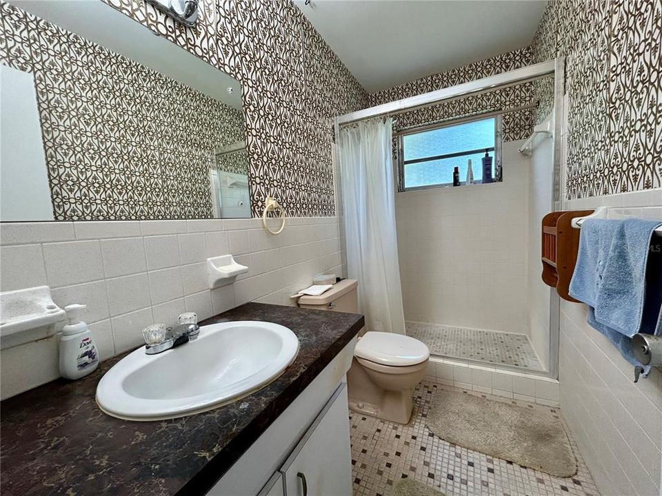En Venta: $129,900 (2 camas, 2 baños, 1100 Pies cuadrados)