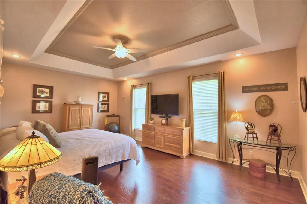 For Sale: $374,000 (3 beds, 2 baths, 1893 Square Feet)