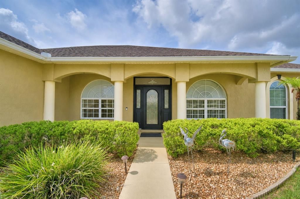 For Sale: $374,000 (3 beds, 2 baths, 1893 Square Feet)