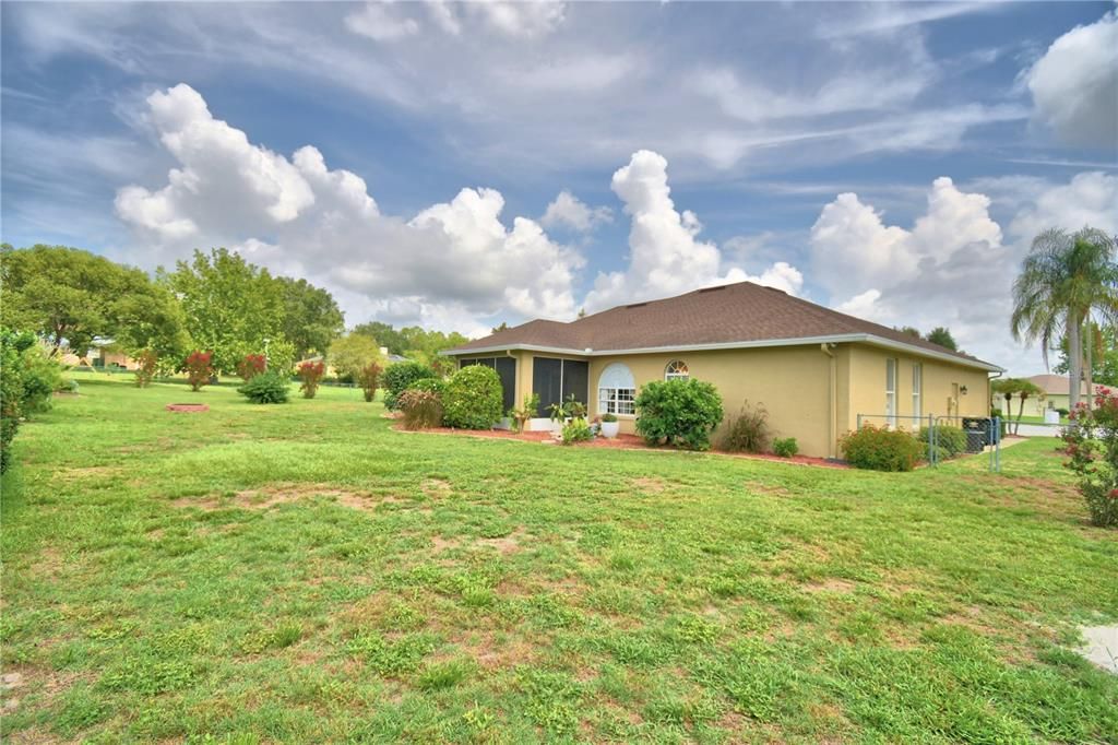For Sale: $374,000 (3 beds, 2 baths, 1893 Square Feet)