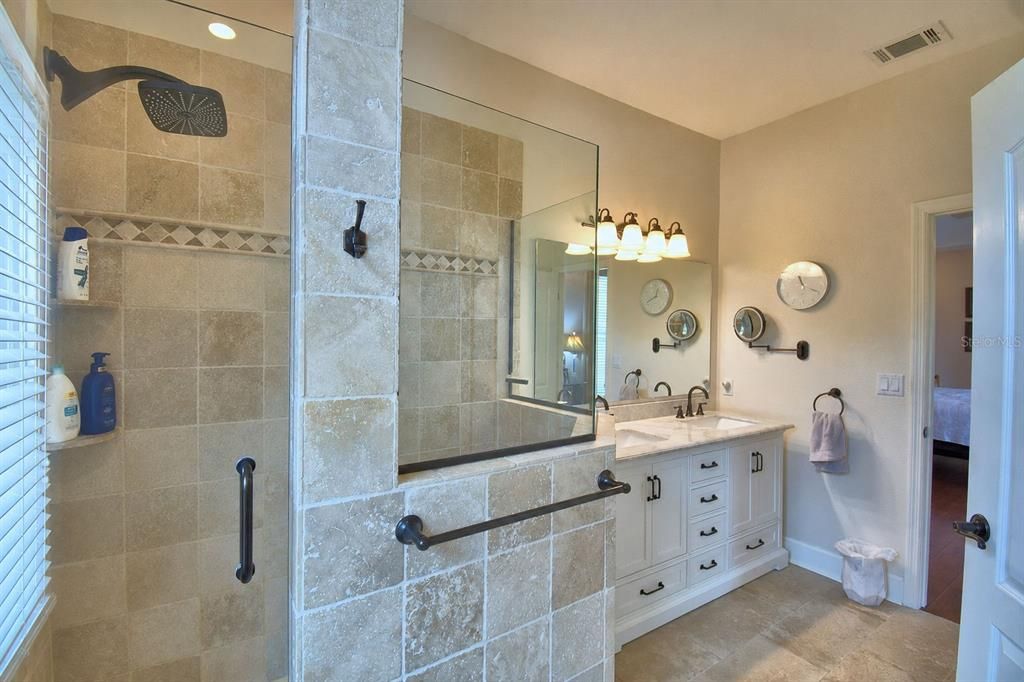 For Sale: $374,000 (3 beds, 2 baths, 1893 Square Feet)
