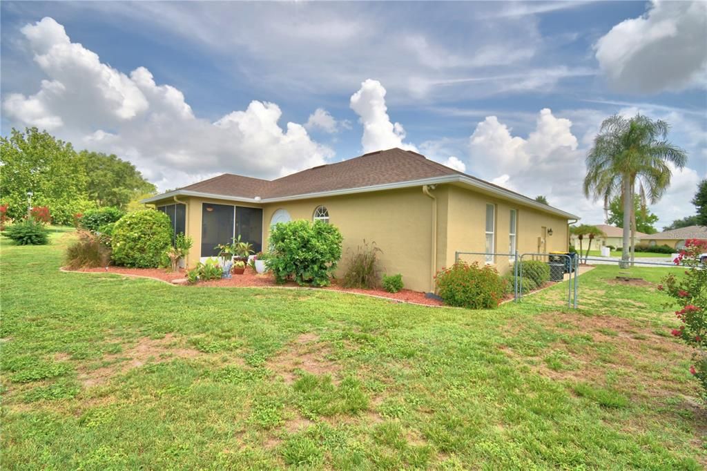 For Sale: $374,000 (3 beds, 2 baths, 1893 Square Feet)