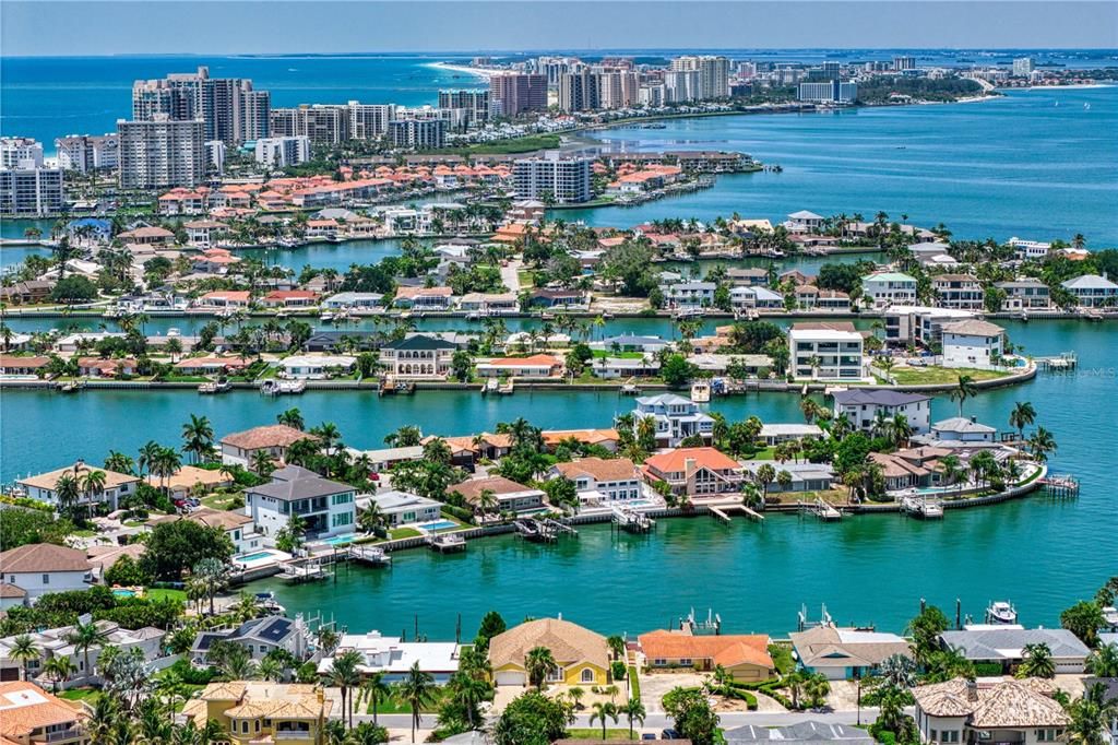 На продажу: $1,800,000 (3 спален, 2 ванн, 2729 Квадратных фут)