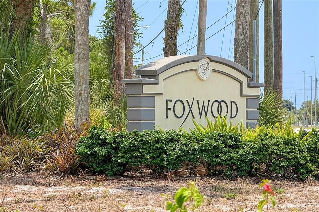 For Sale: $145,000 (2 beds, 1 baths, 884 Square Feet)