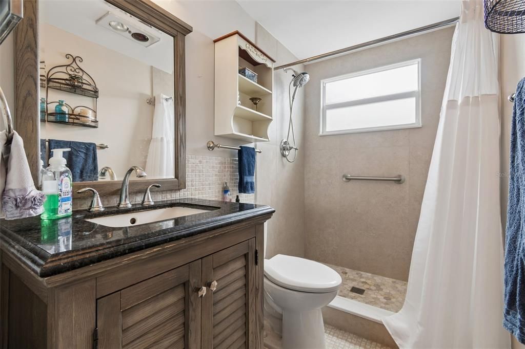 For Sale: $112,000 (2 beds, 2 baths, 950 Square Feet)