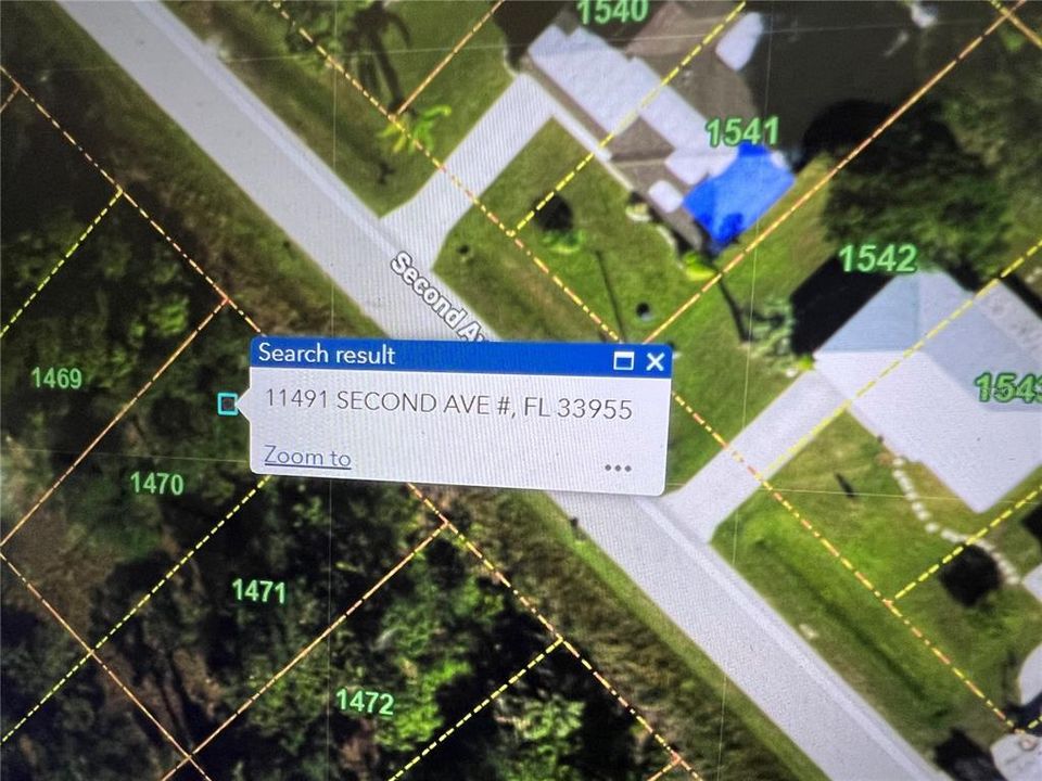На продажу: $18,900 (0.18 acres)