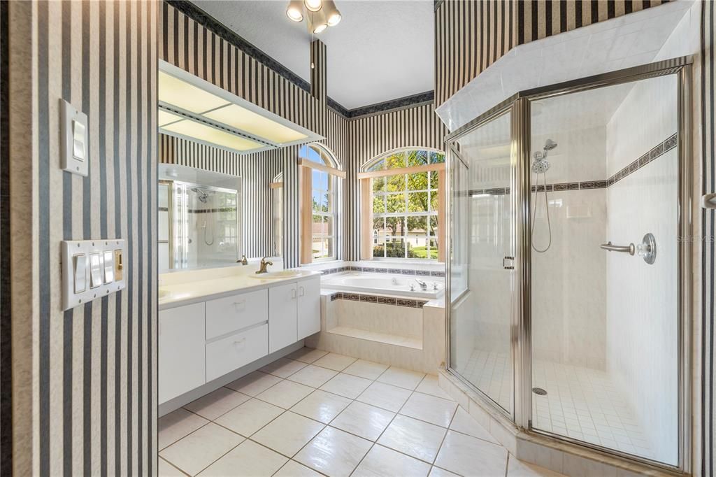 На продажу: $419,900 (3 спален, 2 ванн, 2314 Квадратных фут)