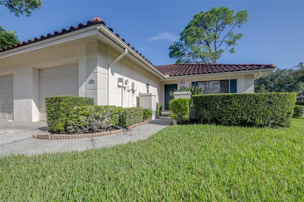 For Sale: $199,990 (2 beds, 2 baths, 1166 Square Feet)