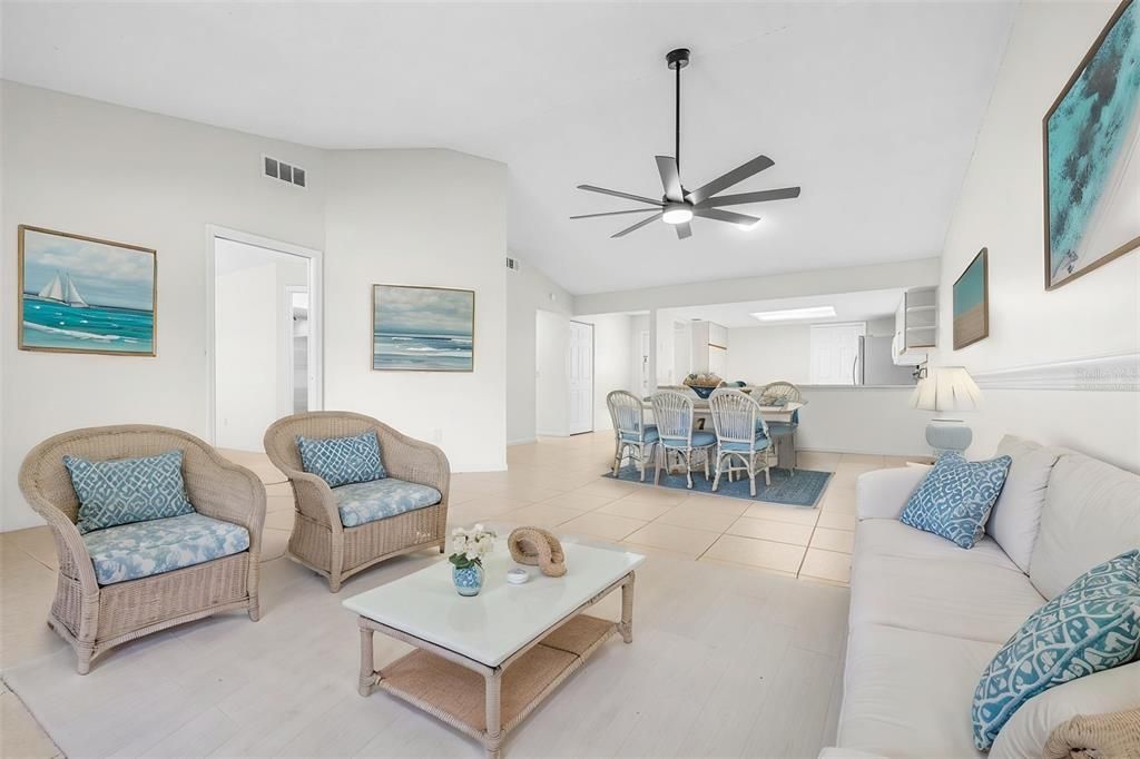 For Sale: $199,990 (2 beds, 2 baths, 1166 Square Feet)