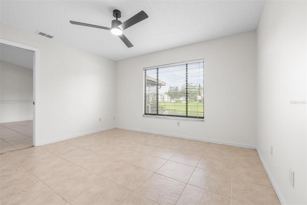 For Sale: $199,990 (2 beds, 2 baths, 1166 Square Feet)