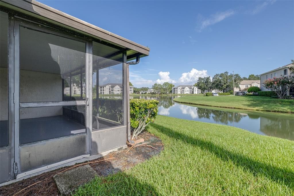 For Sale: $199,990 (2 beds, 2 baths, 1166 Square Feet)