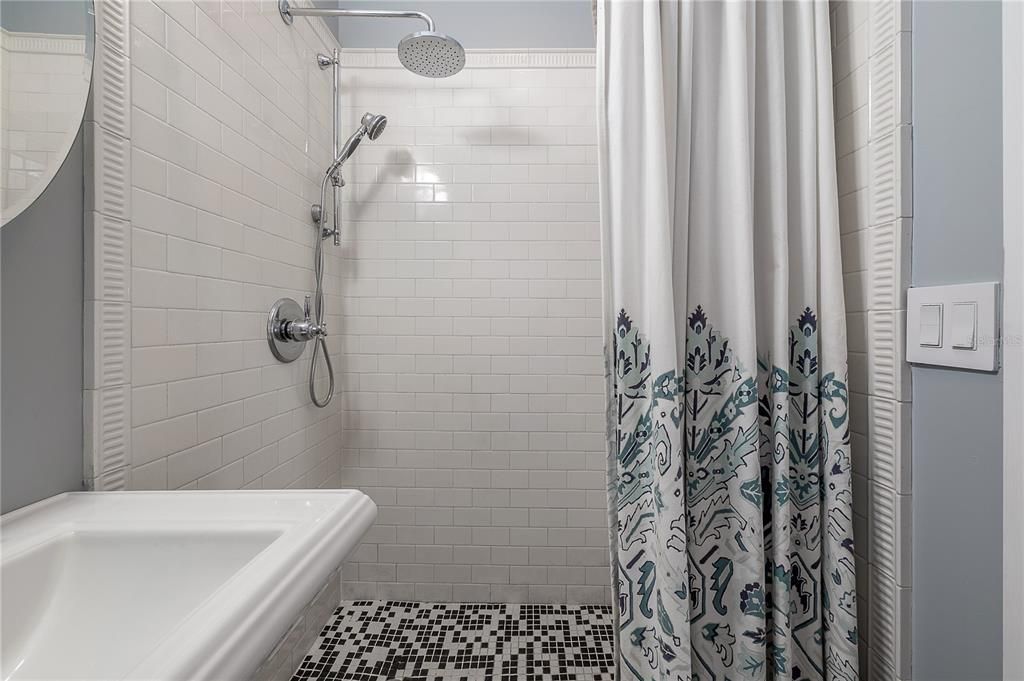 En Renta: $2,950 (3 camas, 2 baños, 1524 Pies cuadrados)