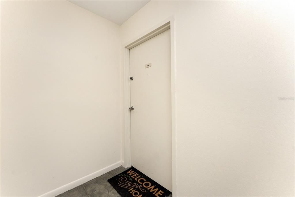 For Sale: $325,000 (2 beds, 2 baths, 1100 Square Feet)