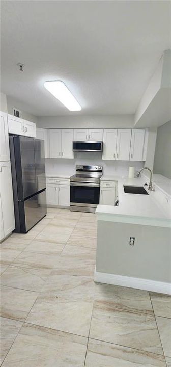 En Venta: $223,000 (2 camas, 2 baños, 1288 Pies cuadrados)