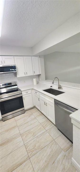 En Venta: $223,000 (2 camas, 2 baños, 1288 Pies cuadrados)