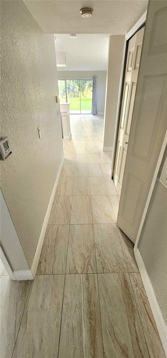 En Venta: $223,000 (2 camas, 2 baños, 1288 Pies cuadrados)