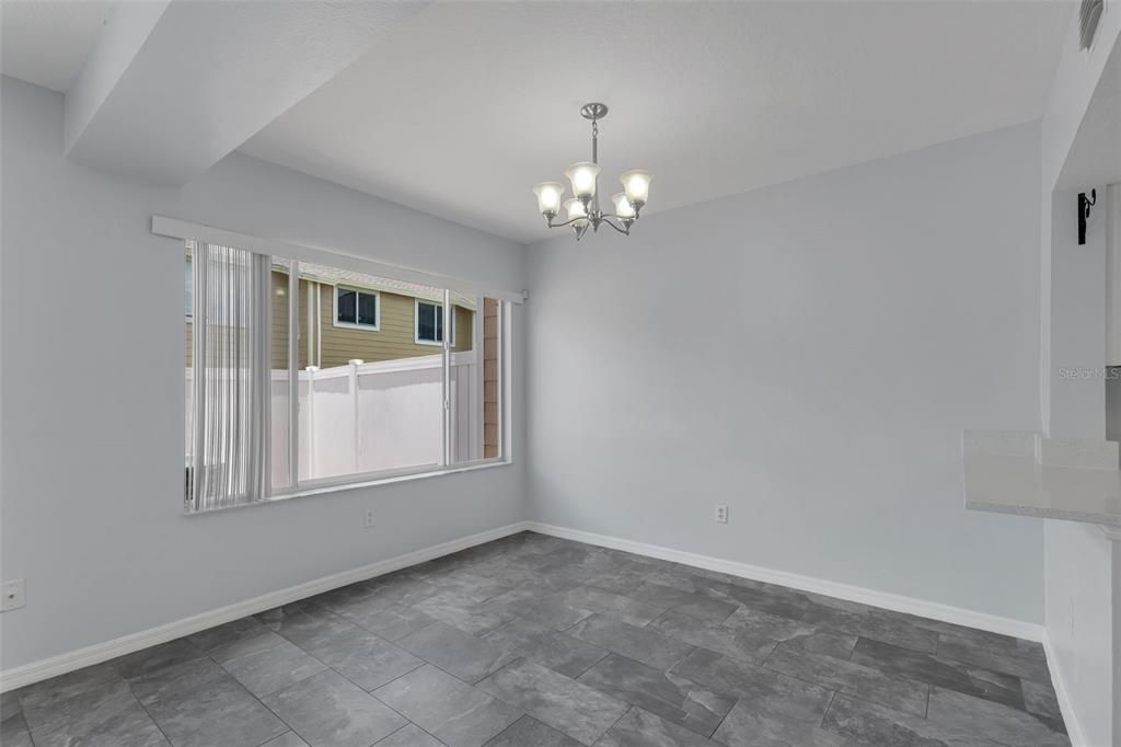 For Sale: $305,000 (3 beds, 3 baths, 1811 Square Feet)