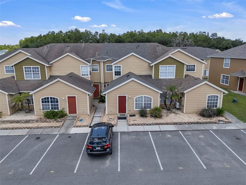 For Sale: $305,000 (3 beds, 3 baths, 1811 Square Feet)