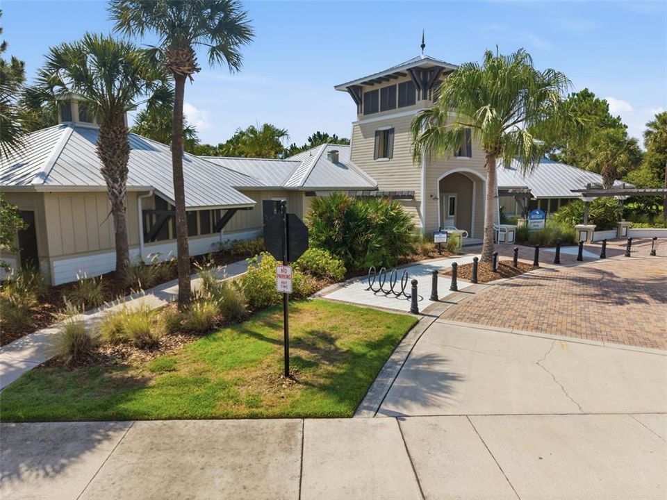 For Sale: $365,000 (3 beds, 2 baths, 1649 Square Feet)