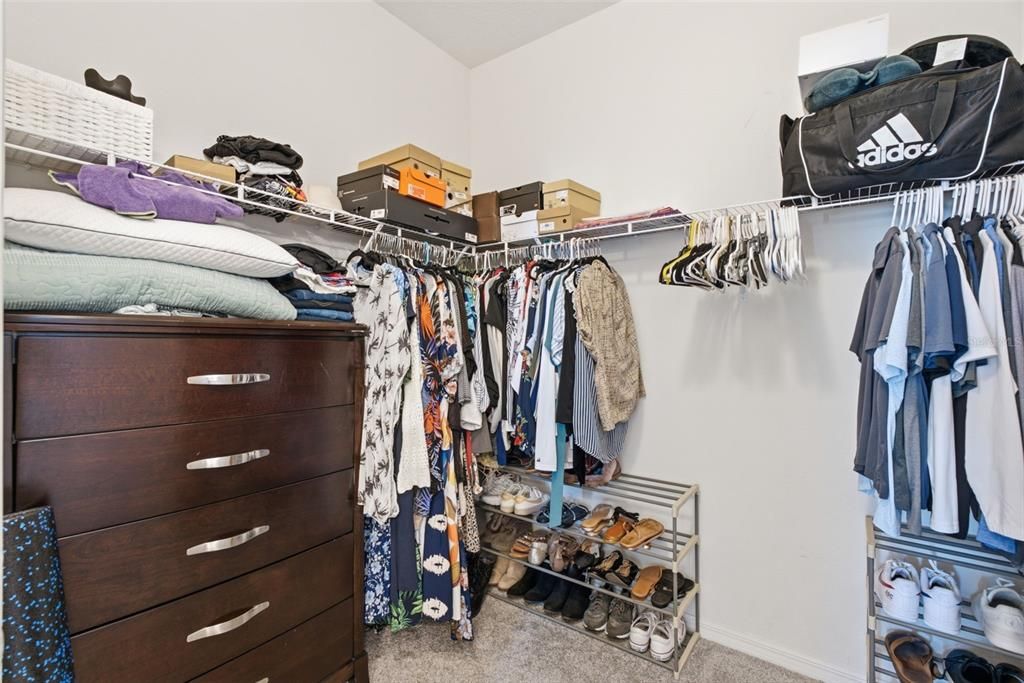 For Sale: $365,000 (3 beds, 2 baths, 1649 Square Feet)