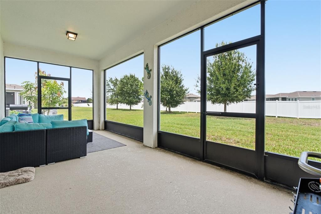 For Sale: $365,000 (3 beds, 2 baths, 1649 Square Feet)