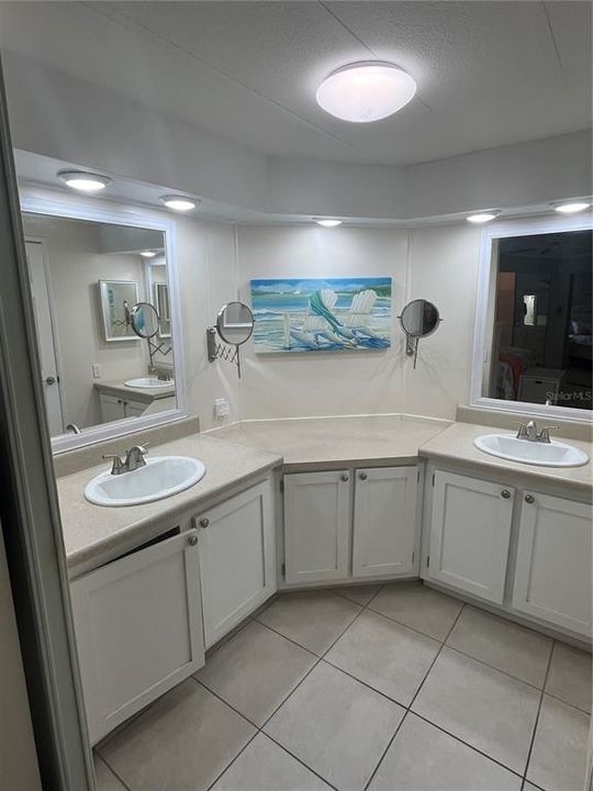 En Venta: $197,000 (2 camas, 2 baños, 1249 Pies cuadrados)
