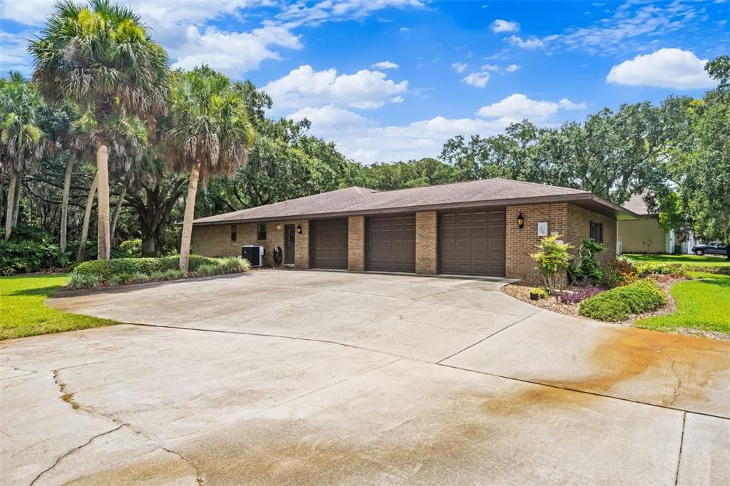 Active With Contract: $635,000 (4 beds, 2 baths, 3005 Square Feet)