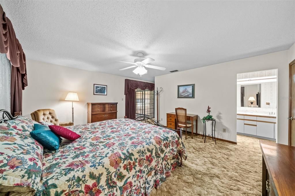 Active With Contract: $635,000 (4 beds, 2 baths, 3005 Square Feet)