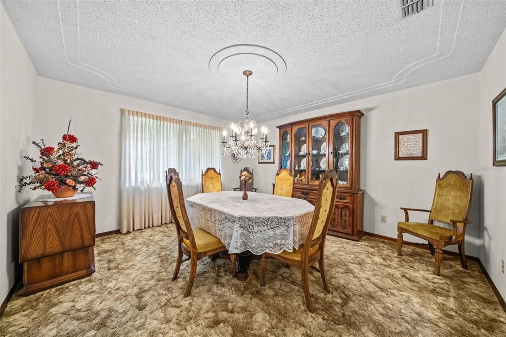 Active With Contract: $635,000 (4 beds, 2 baths, 3005 Square Feet)