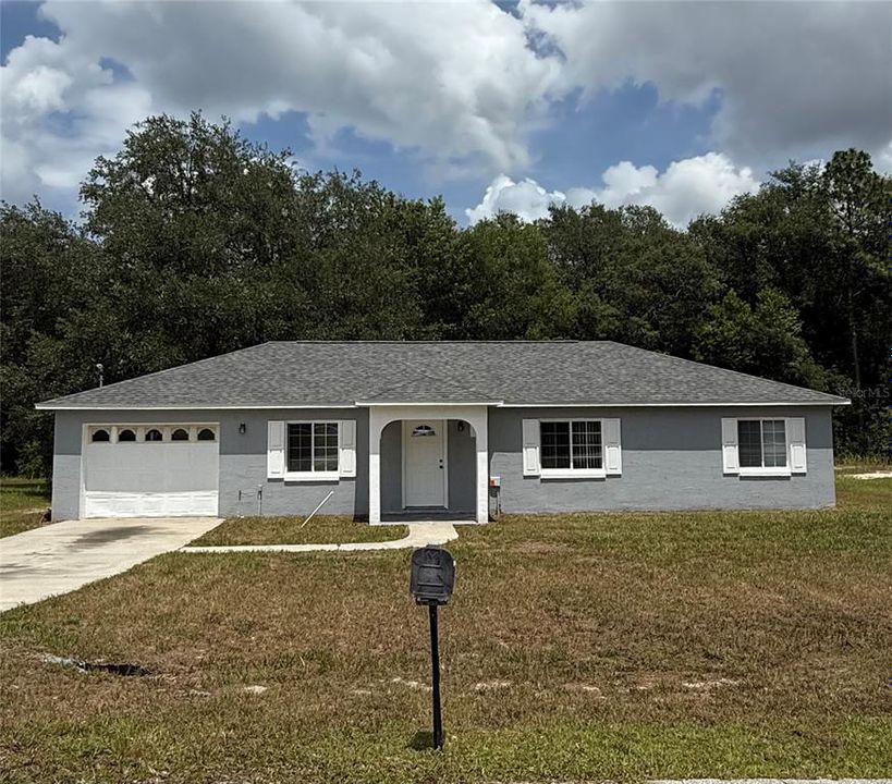 For Rent: $1,550 (3 beds, 2 baths, 1242 Square Feet)