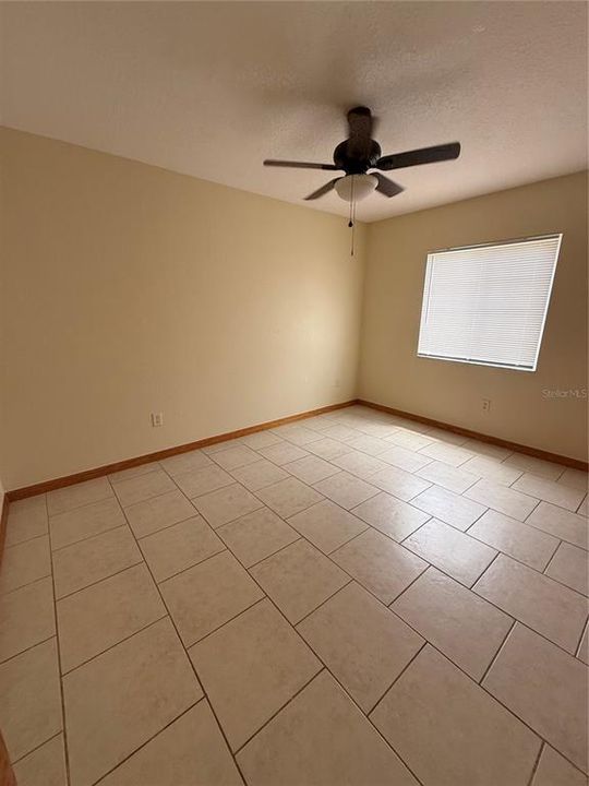 For Rent: $1,550 (3 beds, 2 baths, 1242 Square Feet)