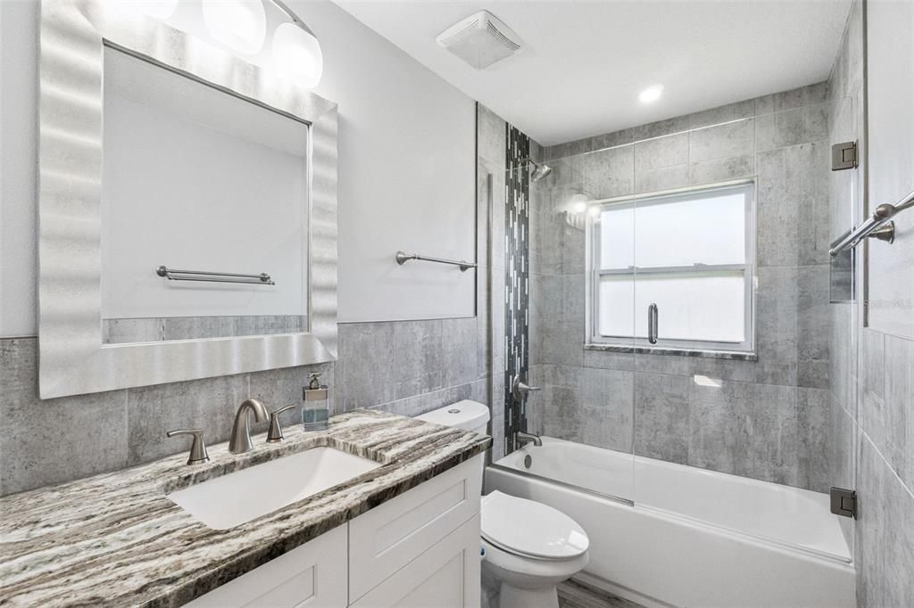 Active With Contract: $460,000 (3 beds, 2 baths, 1689 Square Feet)