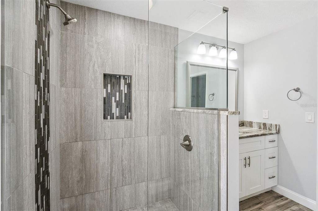 Active With Contract: $460,000 (3 beds, 2 baths, 1689 Square Feet)