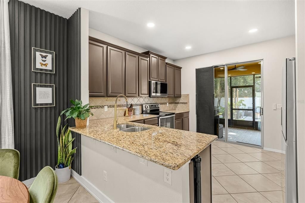 En Venta: $475,000 (3 camas, 2 baños, 2148 Pies cuadrados)