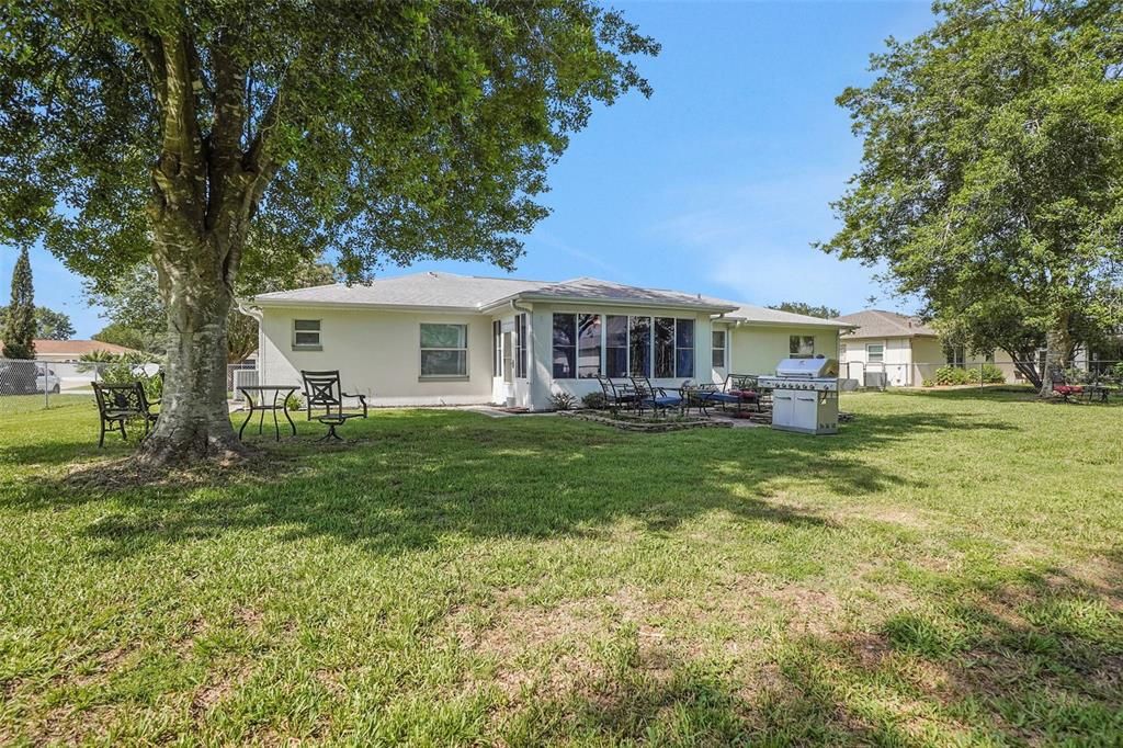 En Venta: $243,000 (3 camas, 2 baños, 1577 Pies cuadrados)