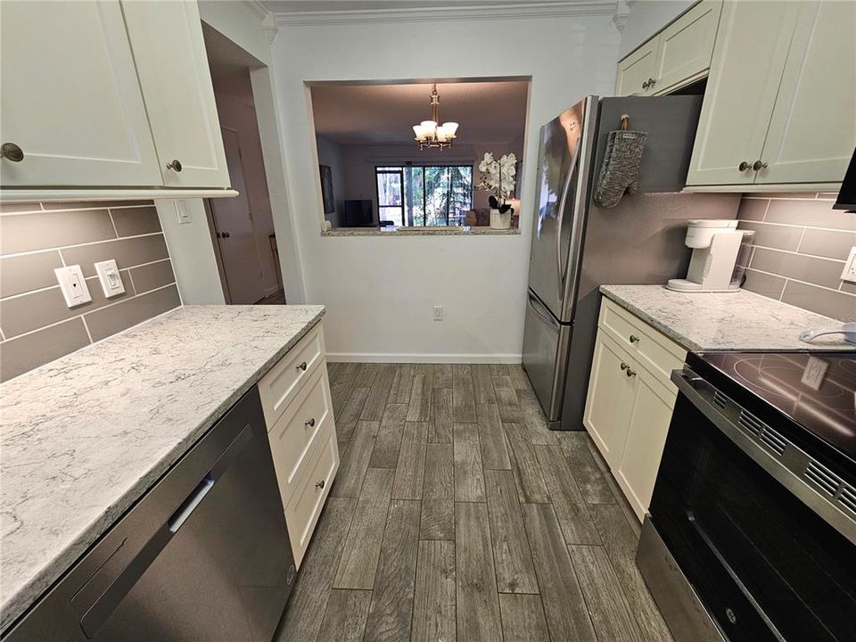 В аренду: $3,900 (2 спален, 2 ванн, 1145 Квадратных фут)
