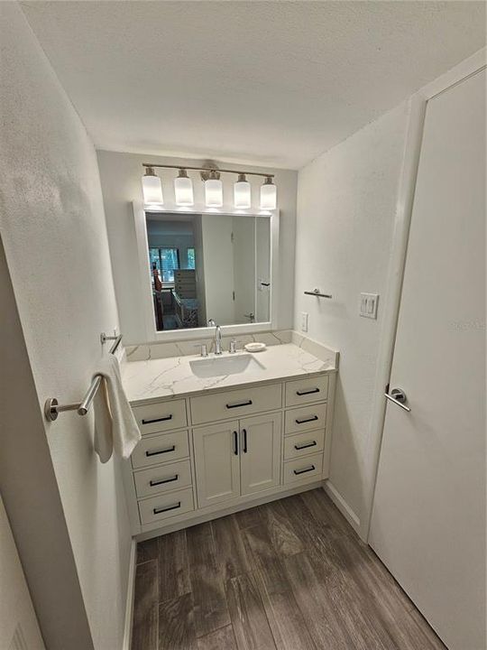 В аренду: $3,900 (2 спален, 2 ванн, 1145 Квадратных фут)