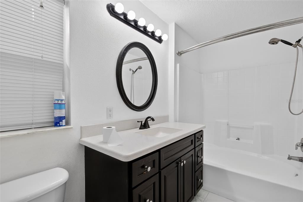 For Sale: $380,000 (4 beds, 2 baths, 1619 Square Feet)
