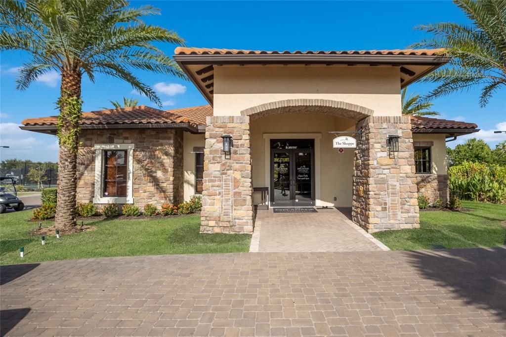 For Sale: $950,000 (3 beds, 3 baths, 2738 Square Feet)