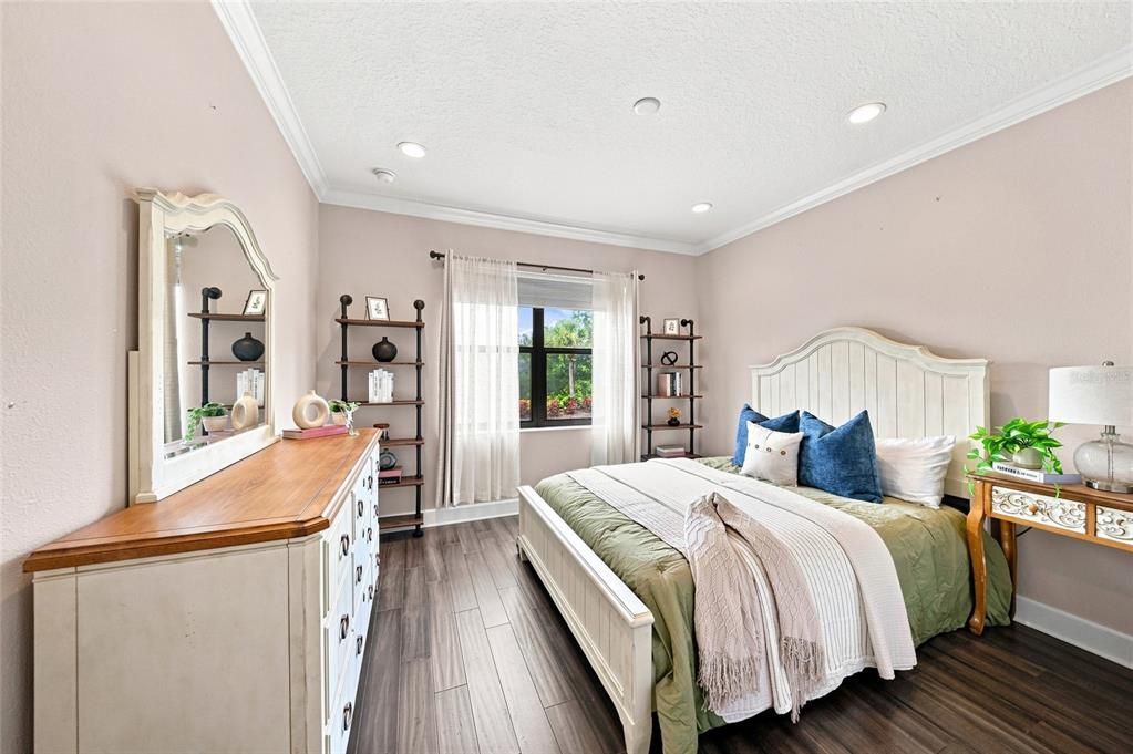 For Sale: $950,000 (3 beds, 3 baths, 2738 Square Feet)