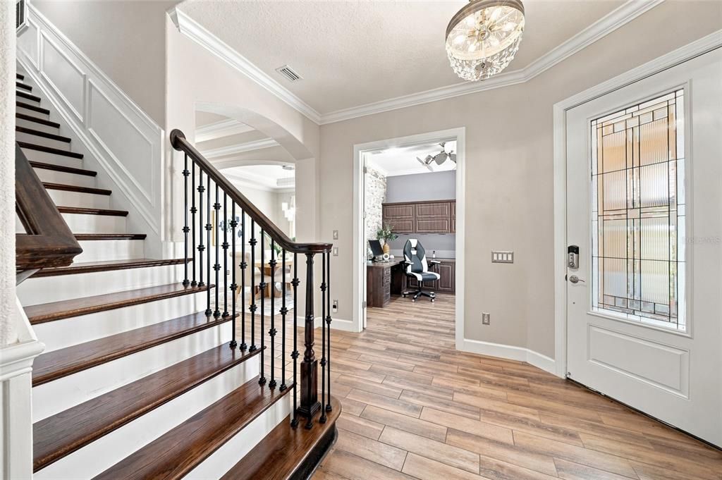 For Sale: $950,000 (3 beds, 3 baths, 2738 Square Feet)