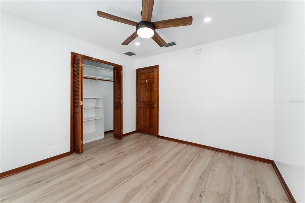 En Renta: $4,650 (4 camas, 3 baños, 2540 Pies cuadrados)