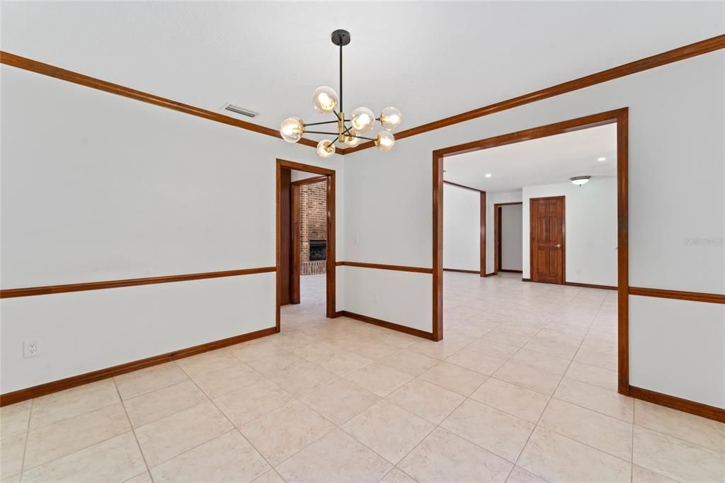 En Renta: $4,650 (4 camas, 3 baños, 2540 Pies cuadrados)