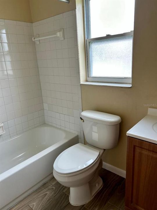 For Rent: $1,650 (3 beds, 1 baths, 900 Square Feet)