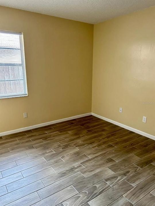 For Rent: $1,650 (3 beds, 1 baths, 900 Square Feet)