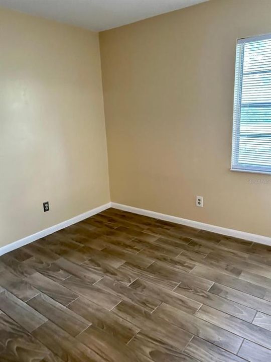 For Rent: $1,650 (3 beds, 1 baths, 900 Square Feet)