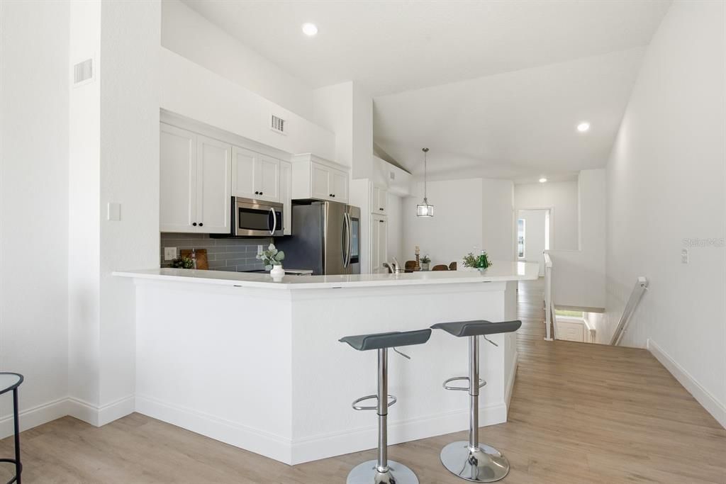 : $520,000 (2 beds, 2 baths, 1068 Square Feet)