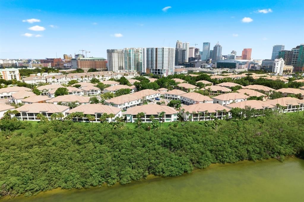 : $520,000 (2 beds, 2 baths, 1068 Square Feet)